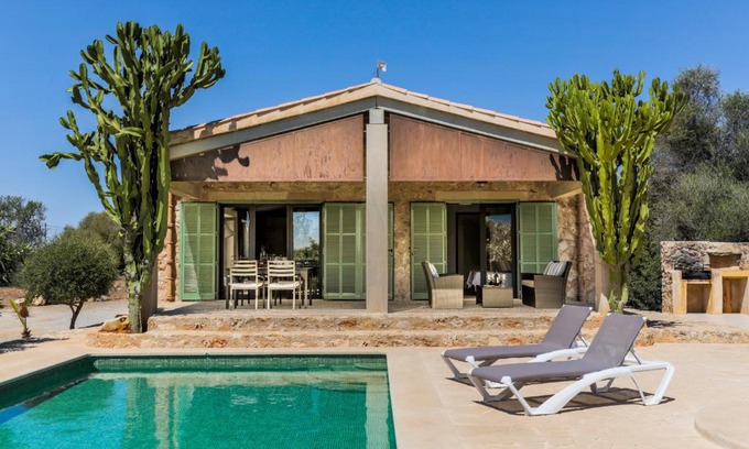 Es Llombards House | Finca Taconera