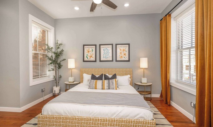 Over-the-Rhine Apartment | Findlay Market Suite 4 – For 2!