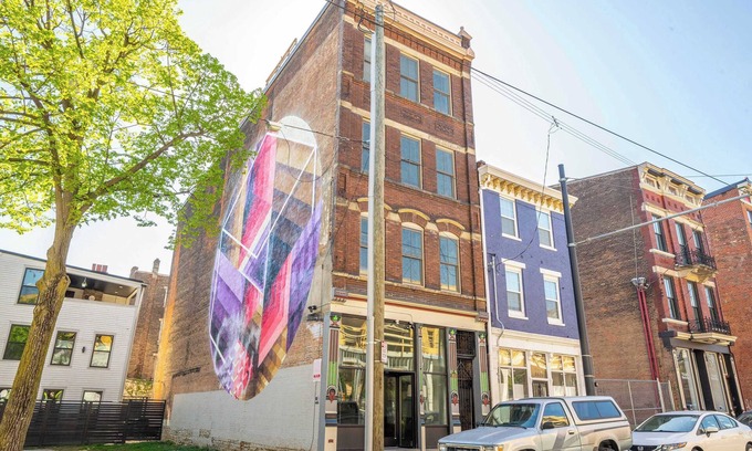 Over-the-Rhine Apartment | Findlay Market Suites – 6 in 1!