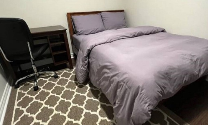Halton Regional Municipality House | Finest BR Free Parking/Wifi TV Shared Suite