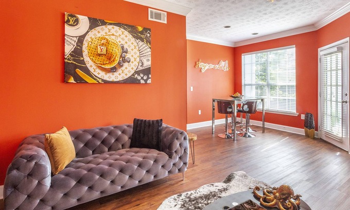 Lindbergh Condo | Fire and Ice