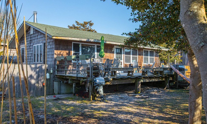 Atlantique House | Fire Island Home w/Guest Cottage in Atlantique