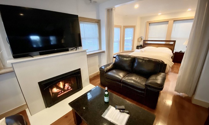 McKownville House | /Fire Place Bungalow 1917 SUNY Eagle Hill 6Beds 2Baths