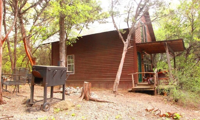 Marble Falls House | Firehouse Cabin at Hamilton Creek