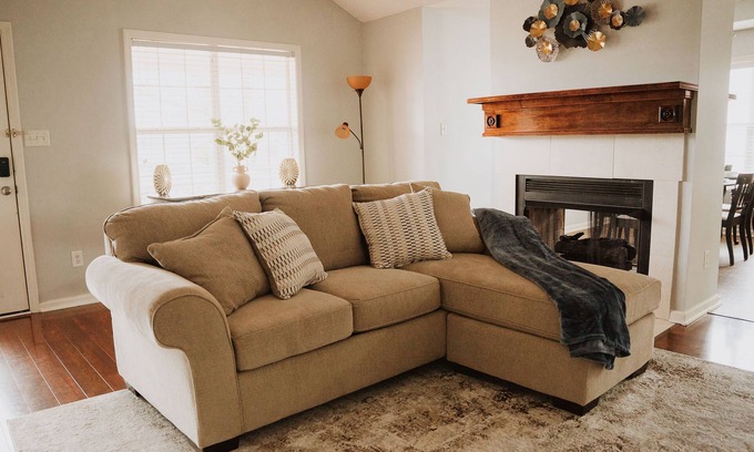 Warner Robins House | Fireside Haven~Midterm Stays~ Pet/Family Friendly!