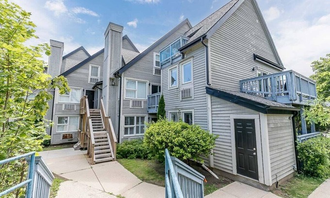 Craigleith Condo | Fireside Retreat - Outdoor Pool/Shuttle to Blue