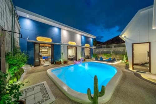 Seminyak Apartment | First 5 Loft