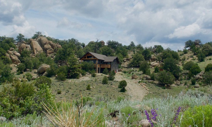 Nathrop Cabin | First Class Views! Granite Peaks-