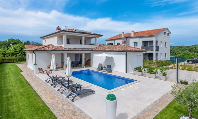 Porec Villa | First-class villa with pool, 9 km from Poreč