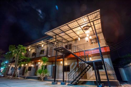 Mae Rim Hotel | First Residence