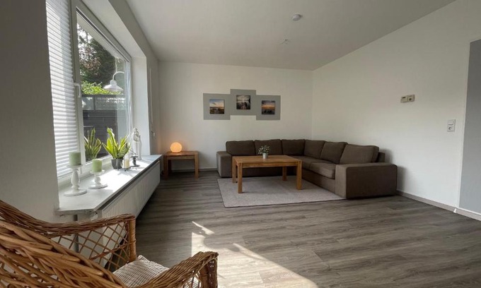Neuengroden House | Fischers Nordseehaus Bungalow mit Garten