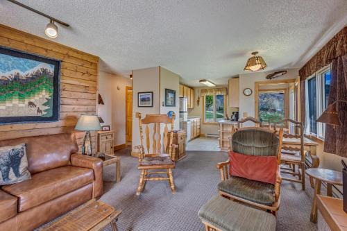 Clark House | Fish Hook