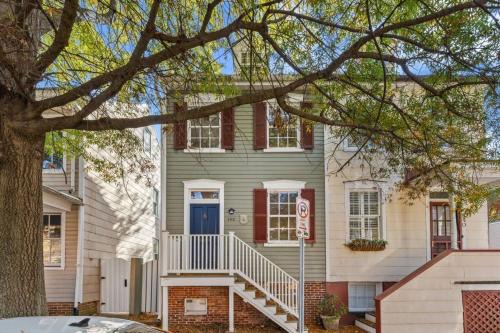 Historic District House | Fisher House - Downtown Annapolis!