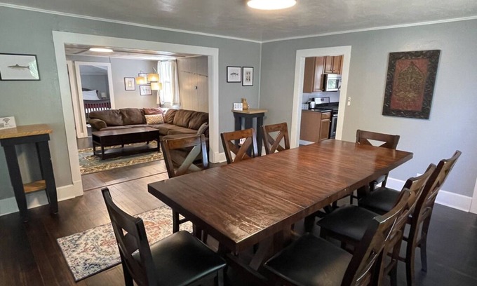 Spring Grove House | Fisher LakeHouse w/boat slip & sauna - sleeps 8