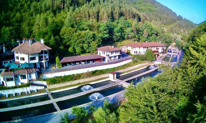 Beden Hotel | Fisherman's Hut Family Hotel