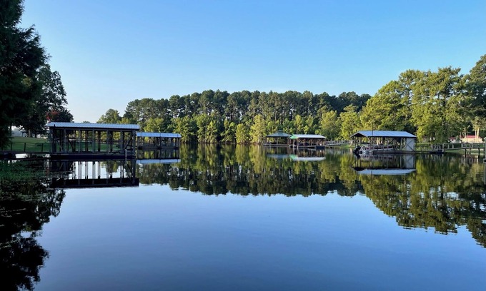Hemphill House | Fishers Getaway! Direct Lake Access w/Private Dock and Boat Ramp!