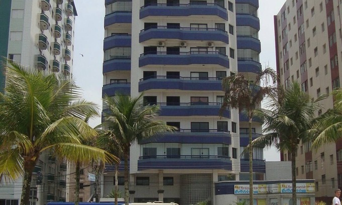Guilhermina Apartment | FIT 2 DORMS, EXCELLENT LOCATION, FRONT P/BEACH, WI-FI, GARAGE, COMPLETE !