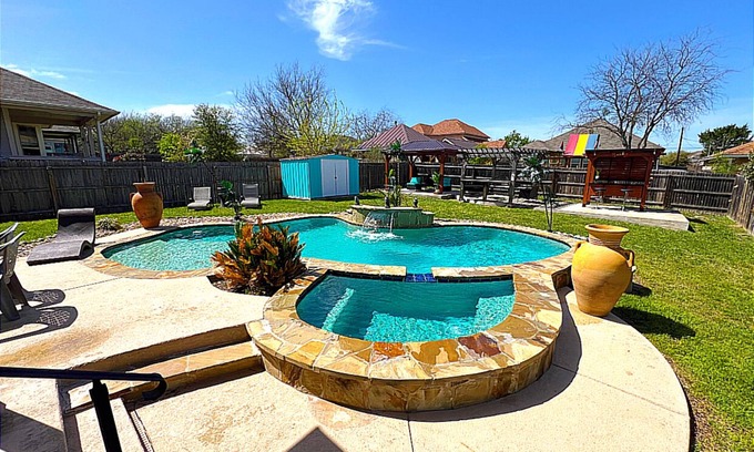 Lockhill Estates House | Five Star New Property North of San Antonio - discounts