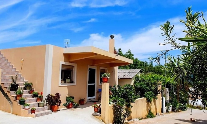 Poulata Apartment | Flamiatos Garden Cottages