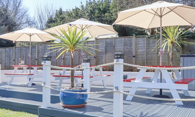 St. Michaels Cottage | Flat 3, Big Tree Holiday Flats