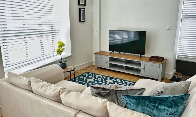 Northampton Apartment | Flat 9, The Barker Building