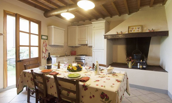 San Donato a Livizzano Apartment | Flat in a winery in Montespertoli,A/C,Wi-Fi, swimming pool,children friendly,Ros