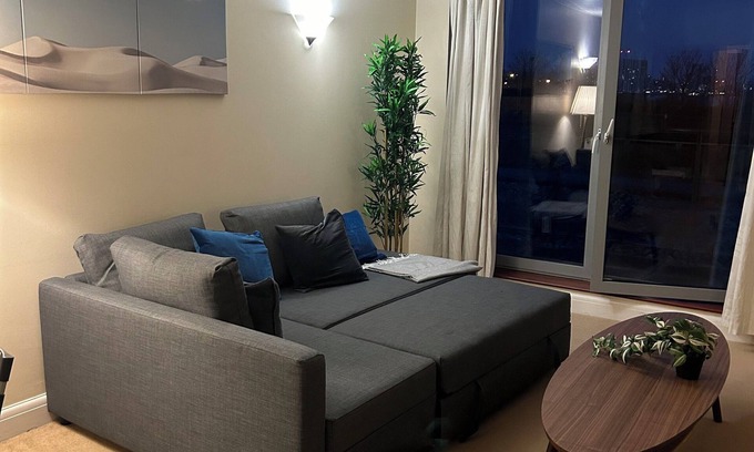 Greenwich Apartment | Flat in Greenwich | Near O2 and London City Airport