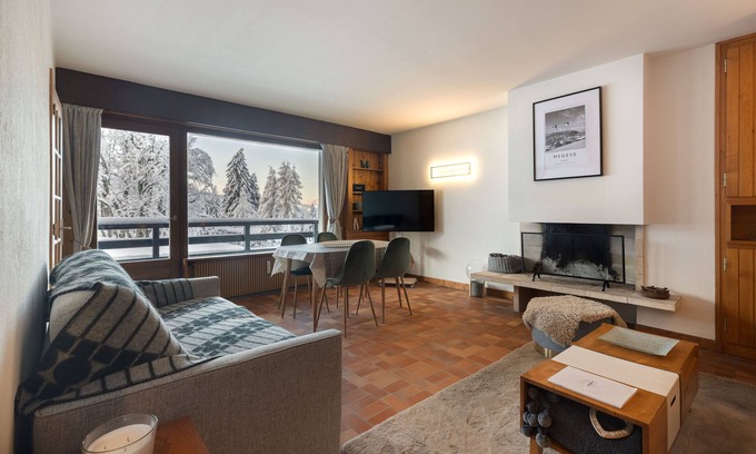 Le Planellet Apartment | Flat - Le Whivern: A stone's throw from the village centre
