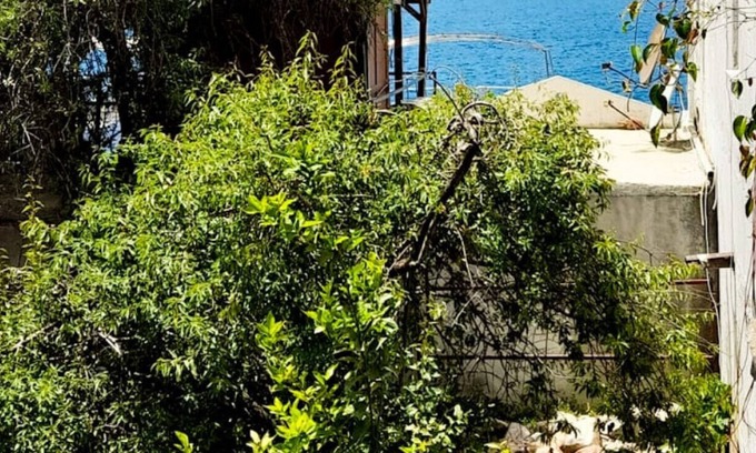 Bozburun Apartment | Flat with Balcony near Beach in Bozburun