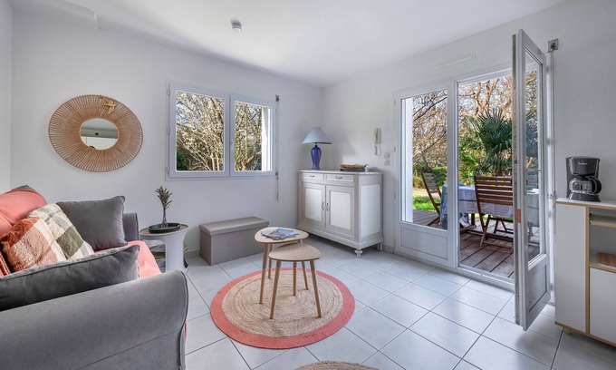Pornic Apartment | Flatwith garden 300m from the beach, for 4