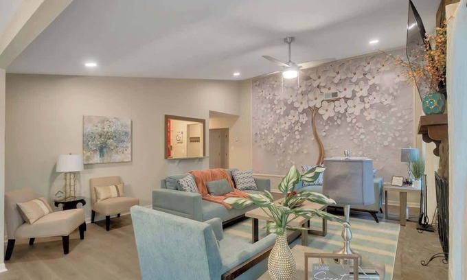 Stone Mountain House | Flawless recent renovation close to Stone Mountain