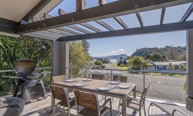 Cooks Beach House | Flaxmill Treasure - Cooks Beach Holiday Home
