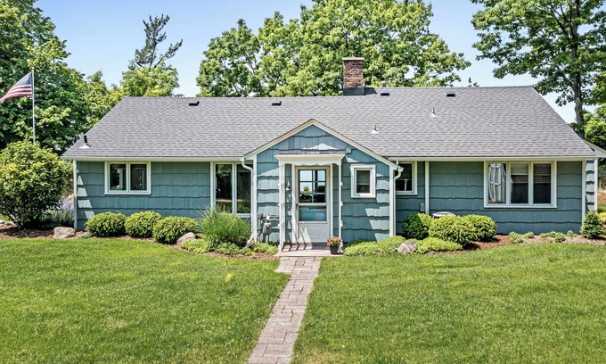West Olive House | Fletcher Cottage: near Grand Haven's beautiful beaches.