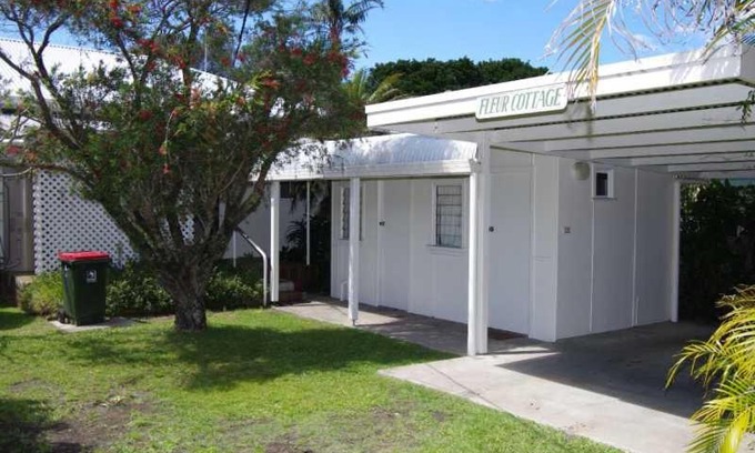 Crescent Head House | Fleur Cottage, 7 Willow Street