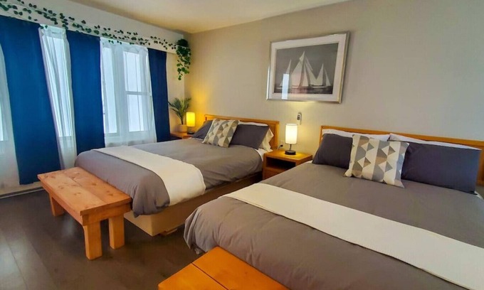 Ste Anne de Beaupre Apartment | Fleuve et Montagnes - Loft # 6
