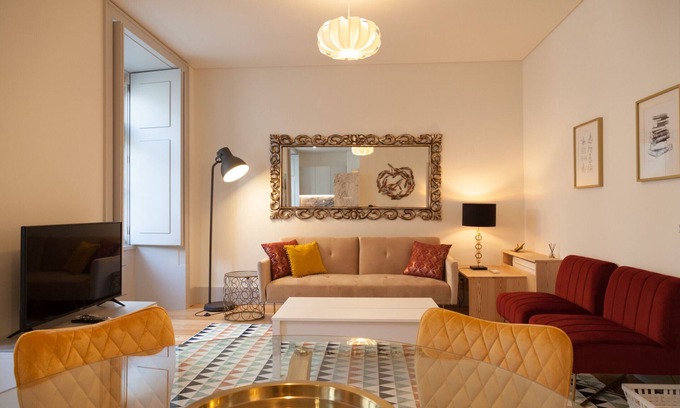 Lisbon Old Town Apartment | FLH Downtown Classic Luxus Apartment