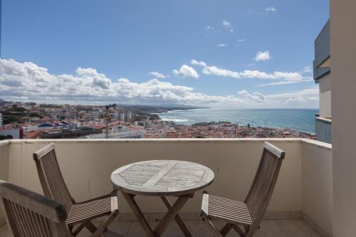 Ericeira Apartment | FLH Ericeira Artsy with Sea View