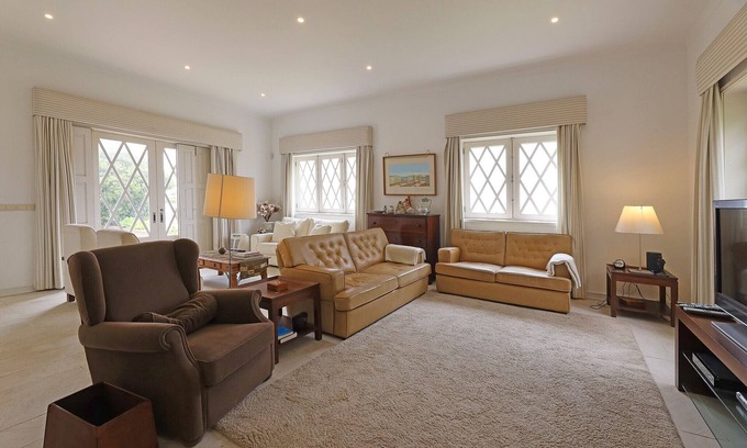 Arcozelo House | FLH Porto Golf & Beach front House with Pool