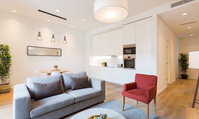 Baixa Apartment | FLH Restauradores Elegant Place