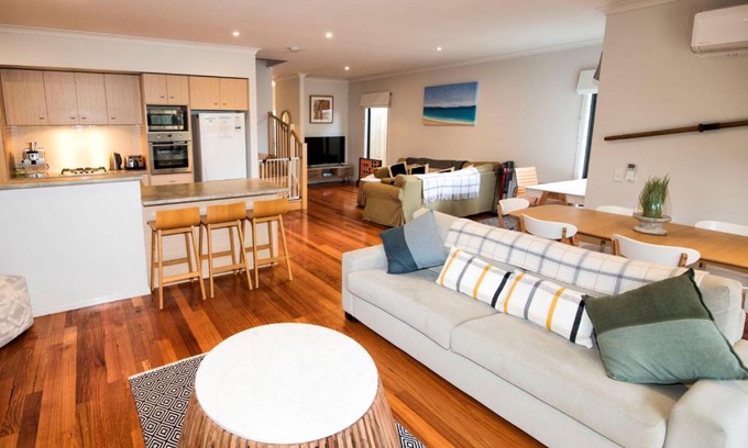 Queenscliff House | FLINDER's REST