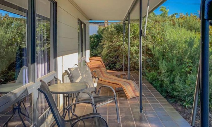 Lake Wangary House | Flinders Retreat is one street back from the Esplanade - ideal for 1 or 2 families or a large group