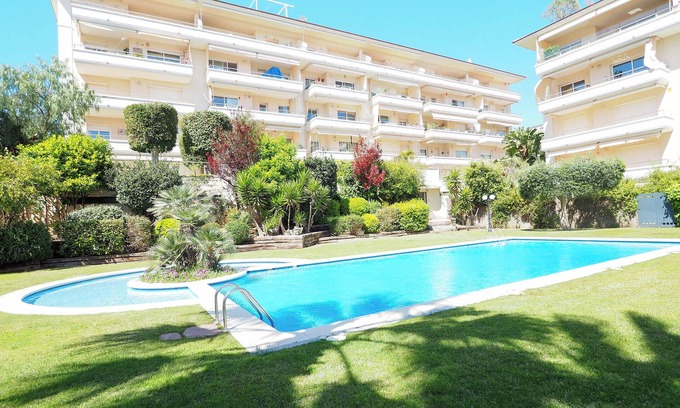 Vallpineda Apartment | Flip Flop Beach Apartment by Hello Homes Sitges