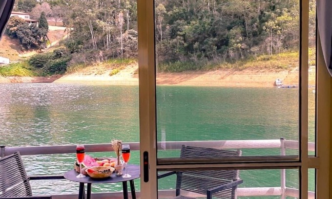 Socorro Boat Rental | Float Inn