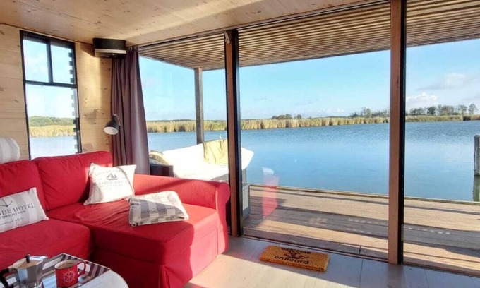 Loddin Boat Rental | Floating AquariHus in Loddin on the island of Usedom