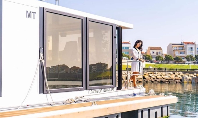 Povoa De Varzim Boat Rental | Floating House in a private marina 25 min from Porto