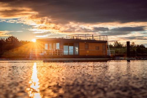 Klitten House | Floatinghouses Bärwalder See