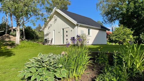 Floda House | Floda, Minihus på 62m2 för plats för 4 vuxna och 2 barn
