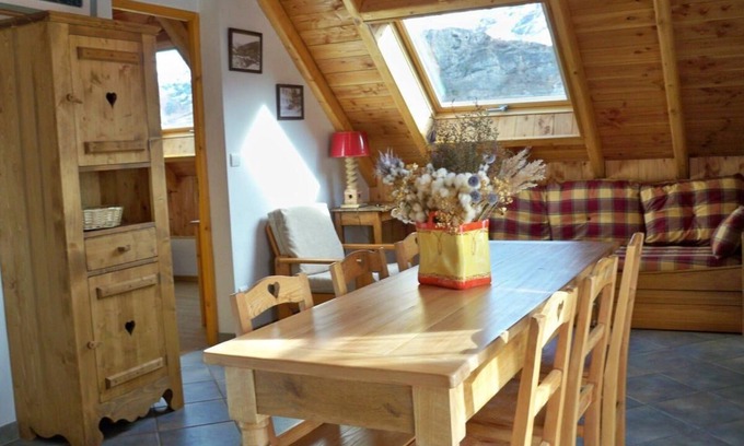 Valloire Apartment | Floor -1, balcony, parking, ski locker, 50m², Valloire