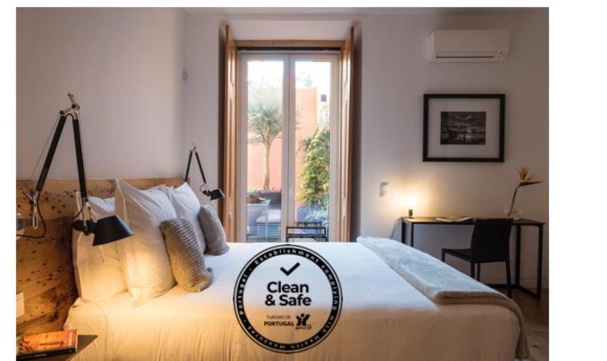 Martires Apartment | Flora Chiado Apartments