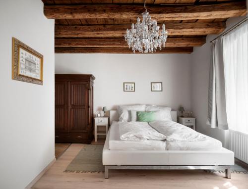 Sopron Bed & Breakfast | Florand Rooms&Wine